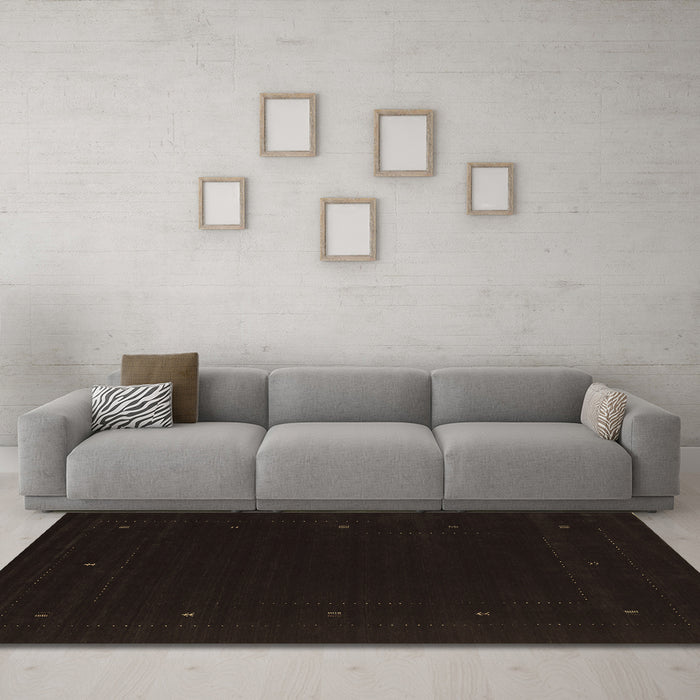 Machine Washable Abstract Brown Contemporary Rug in a Living Room,, wshcon667brn