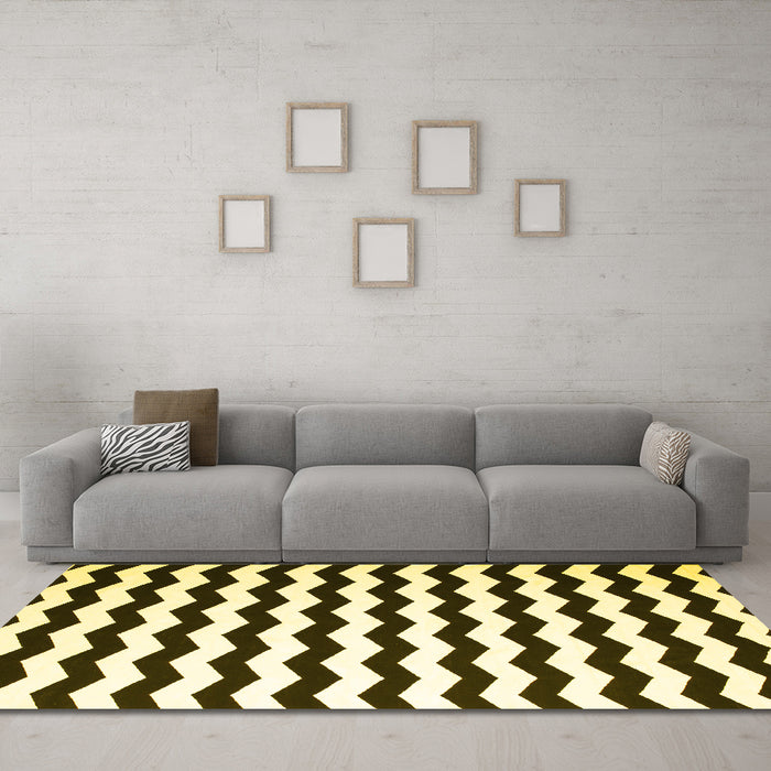 Machine Washable Abstract Yellow Contemporary Rug in a Living Room, wshcon671yw