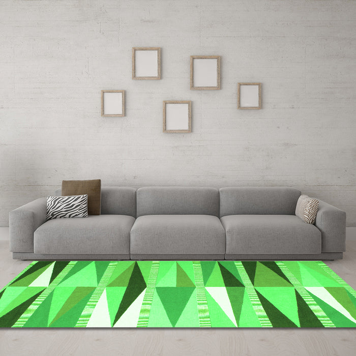 Machine Washable Abstract Green Contemporary Area Rugs in a Living Room,, wshcon672grn