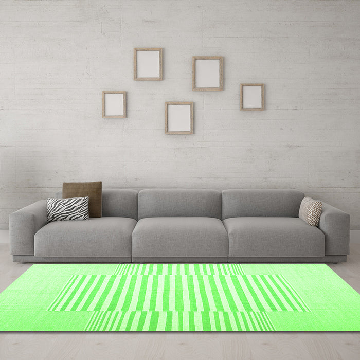 Machine Washable Solid Green Modern Area Rugs in a Living Room,, wshcon677grn