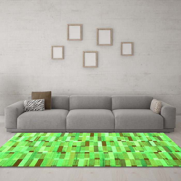 Machine Washable Abstract Green Contemporary Area Rugs in a Living Room,, wshcon679grn