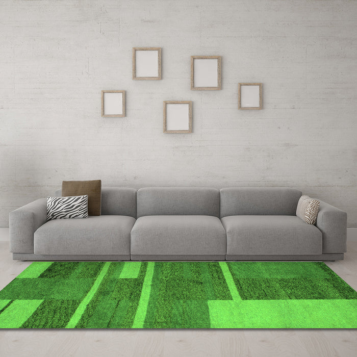 Machine Washable Abstract Green Contemporary Area Rugs in a Living Room,, wshcon681grn
