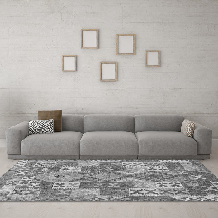 Machine Washable Southwestern Gray Country Rug in a Living Room,, wshcon682gry