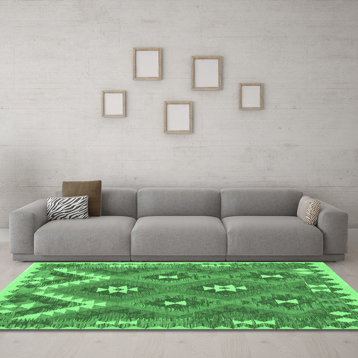 Machine Washable Southwestern Emerald Green Country Area Rugs in a Living Room,, wshcon684emgrn