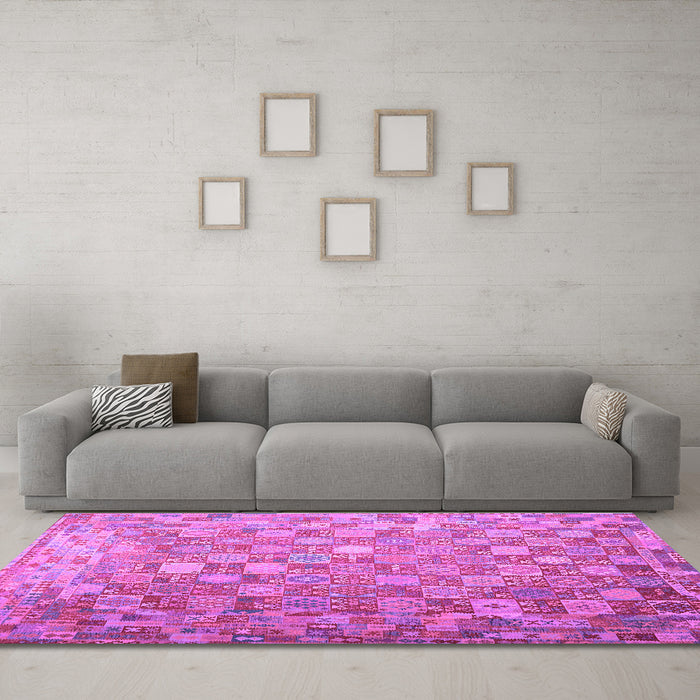 Machine Washable Oriental Purple Traditional Area Rugs in a Living Room, wshcon688pur