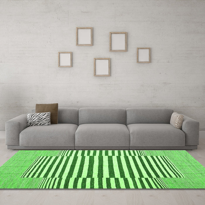 Machine Washable Solid Green Modern Area Rugs in a Living Room,, wshcon691grn