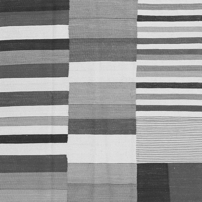 Serging Thickness of Southwestern Gray Country Rug, con692gry