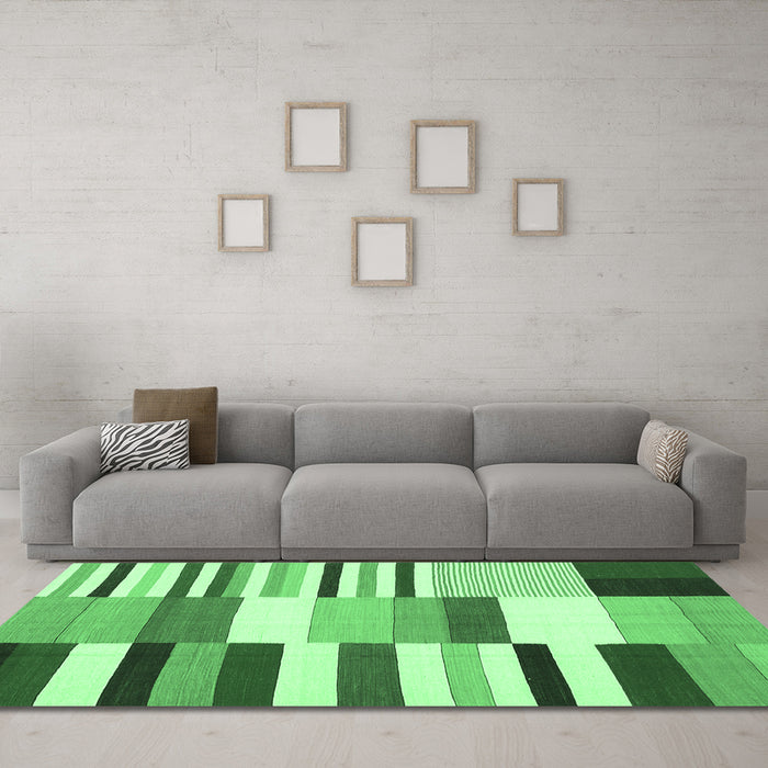 Machine Washable Southwestern Emerald Green Country Area Rugs in a Living Room,, wshcon692emgrn