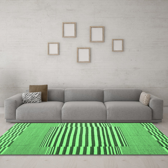 Machine Washable Abstract Emerald Green Contemporary Area Rugs in a Living Room,, wshcon693emgrn