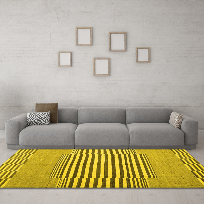 Machine Washable Abstract Yellow Contemporary Rug in a Living Room, wshcon693yw