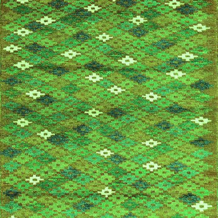 Serging Thickness of Machine Washable Southwestern Green Country Area Rugs, wshcon694grn