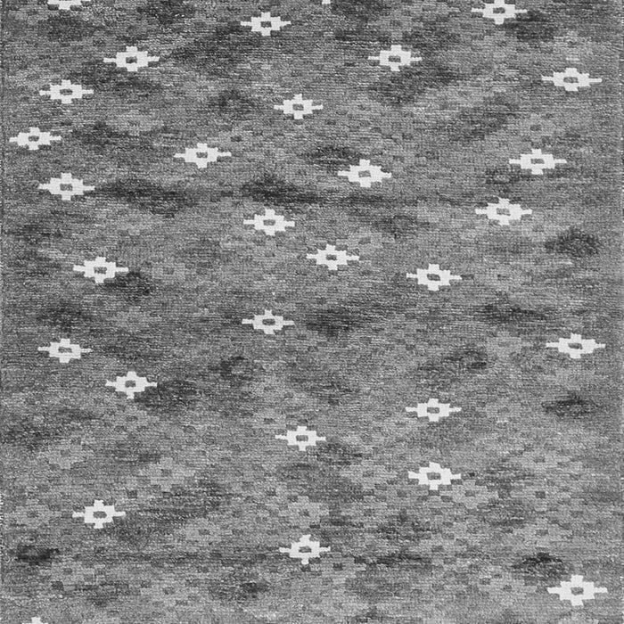 Serging Thickness of Machine Washable Southwestern Gray Country Rug, wshcon694gry