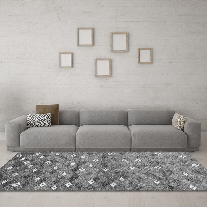 Machine Washable Southwestern Gray Country Rug in a Living Room,, wshcon694gry