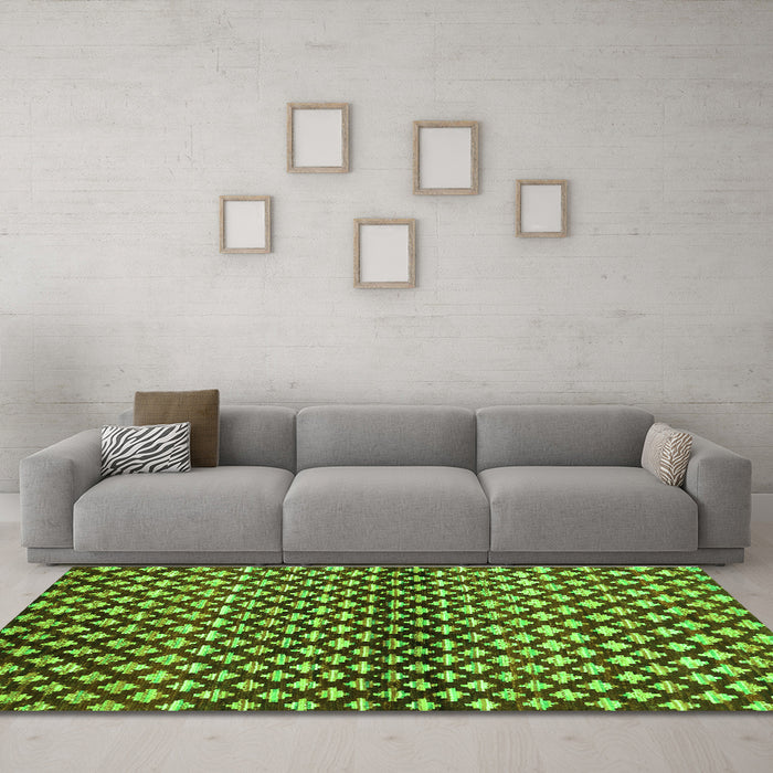 Machine Washable Abstract Green Contemporary Area Rugs in a Living Room,, wshcon695grn