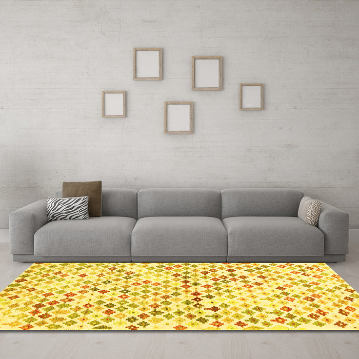 Machine Washable Southwestern Yellow Country Rug in a Living Room, wshcon698yw