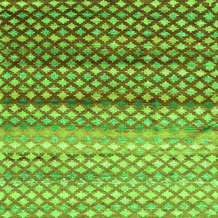 Serging Thickness of Oriental Green Traditional Rug, con699grn