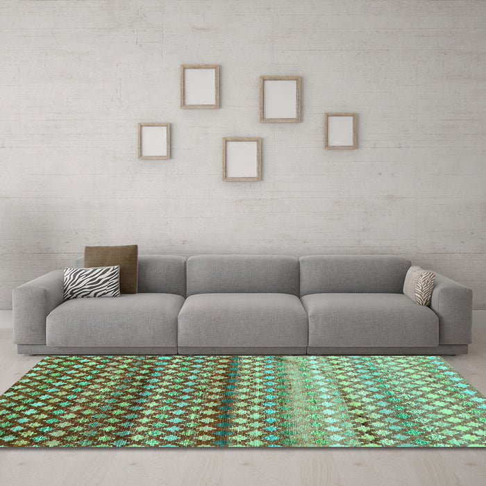 Machine Washable Oriental Turquoise Traditional Area Rugs in a Living Room,, wshcon699turq