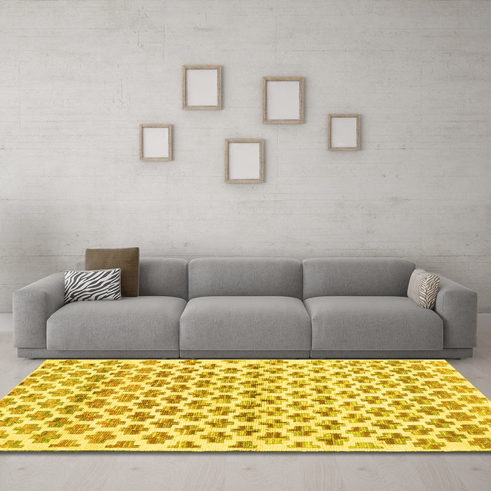 Machine Washable Abstract Yellow Contemporary Rug in a Living Room, wshcon701yw