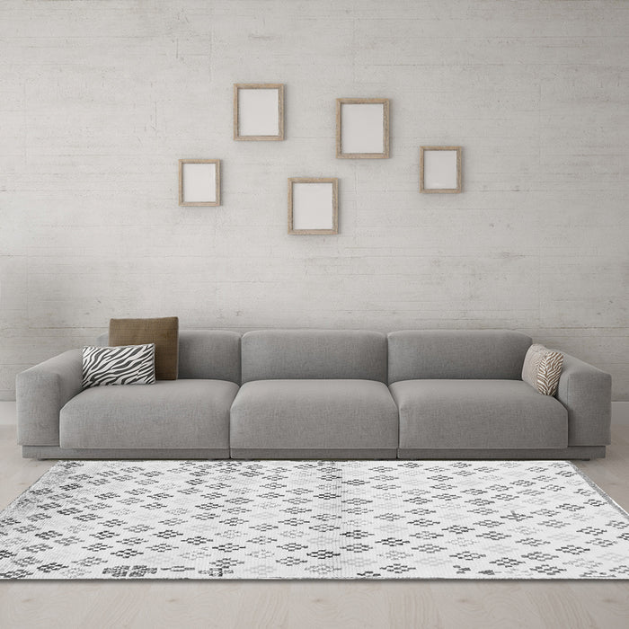 Machine Washable Southwestern Gray Country Rug in a Living Room,, wshcon704gry