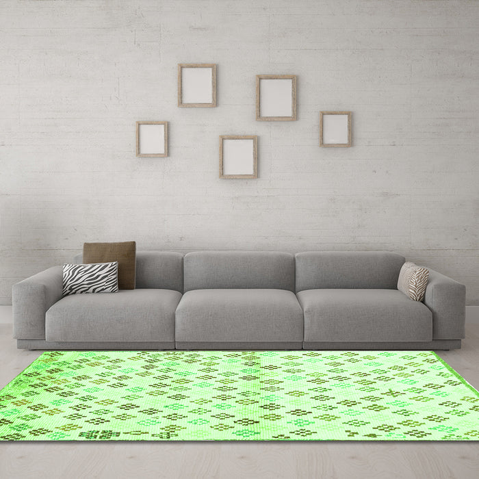 Machine Washable Southwestern Green Country Area Rugs in a Living Room,, wshcon704grn