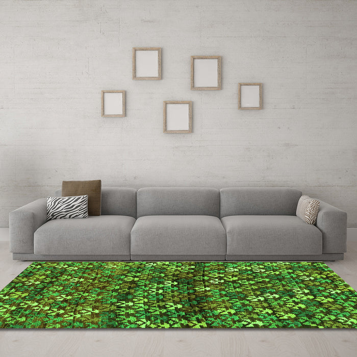Machine Washable Abstract Green Contemporary Area Rugs in a Living Room,, wshcon708grn