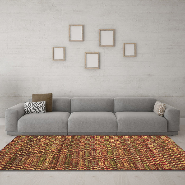Machine Washable Abstract Brown Contemporary Rug in a Living Room,, wshcon709brn