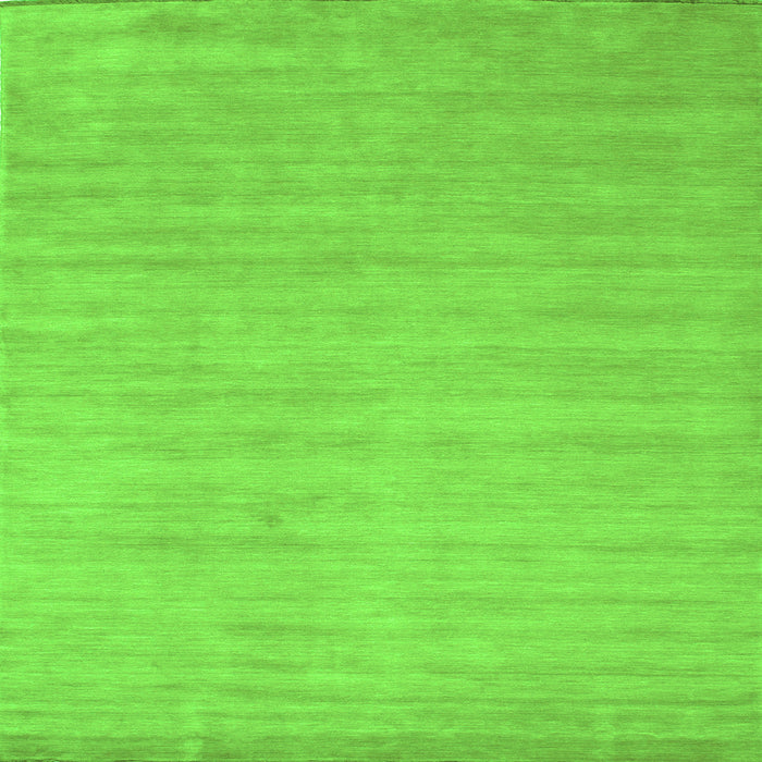 Serging Thickness of Solid Green Modern Rug, con70grn