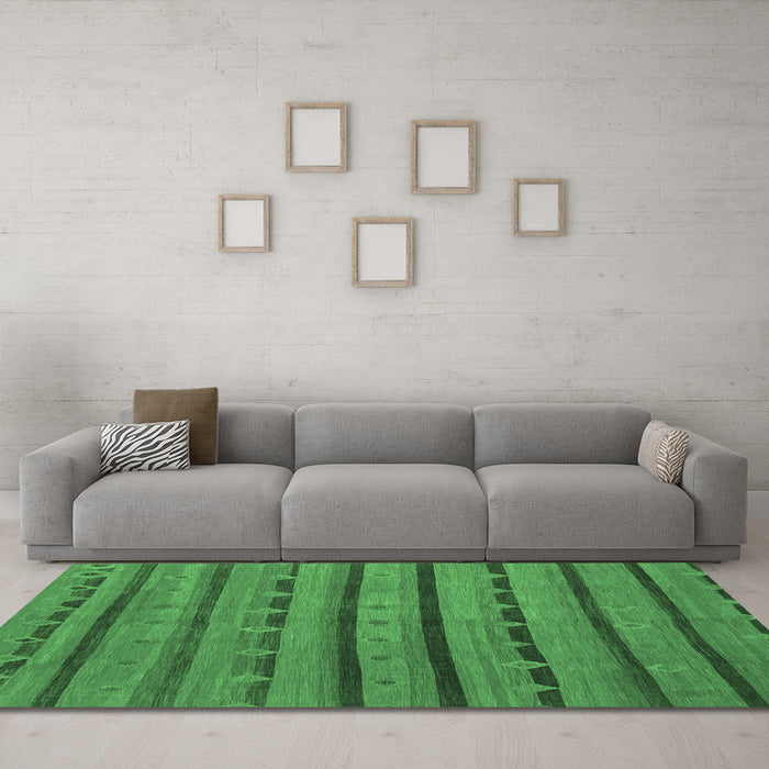 Machine Washable Abstract Emerald Green Contemporary Area Rugs in a Living Room,, wshcon711emgrn