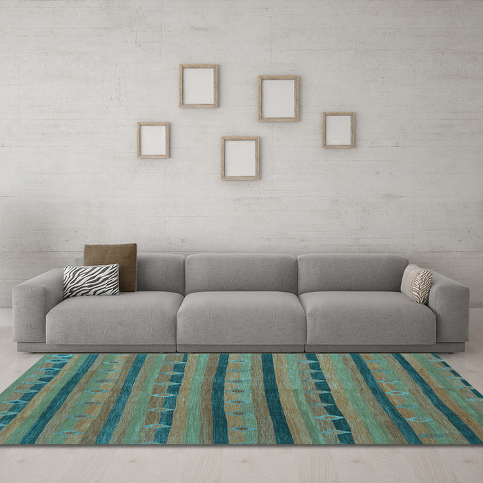 Machine Washable Abstract Light Blue Contemporary Rug in a Living Room, wshcon711lblu