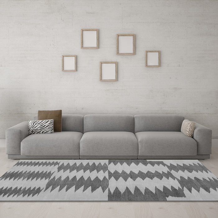 Machine Washable Abstract Gray Contemporary Rug in a Living Room,, wshcon712gry