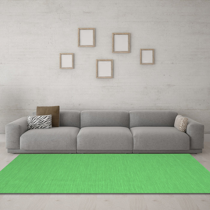 Machine Washable Abstract Emerald Green Contemporary Area Rugs in a Living Room,, wshcon715emgrn
