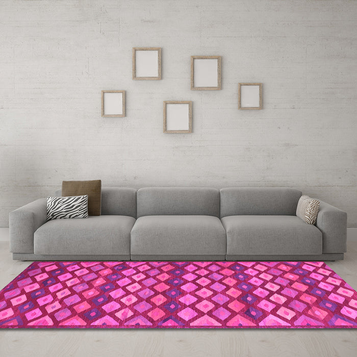 Machine Washable Oriental Pink Traditional Rug in a Living Room, wshcon717pnk