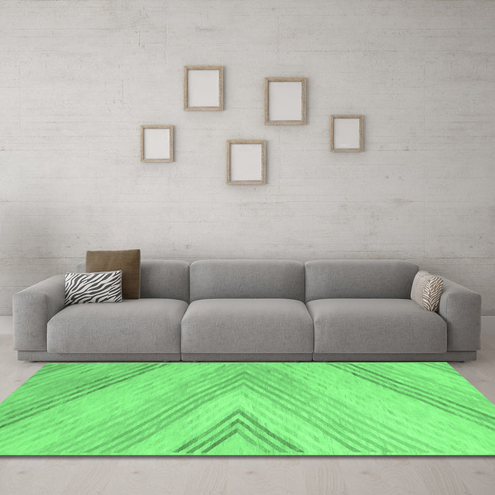 Machine Washable Abstract Emerald Green Contemporary Area Rugs in a Living Room,, wshcon719emgrn