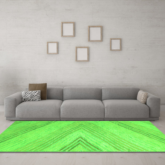 Machine Washable Abstract Green Contemporary Area Rugs in a Living Room,, wshcon719grn