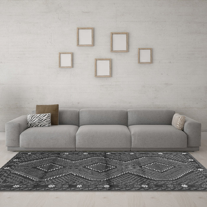 Machine Washable Oriental Gray Traditional Rug in a Living Room,, wshcon726gry