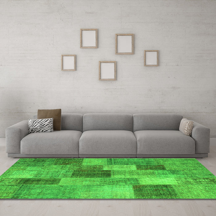 Machine Washable Patchwork Green Transitional Area Rugs in a Living Room,, wshcon728grn