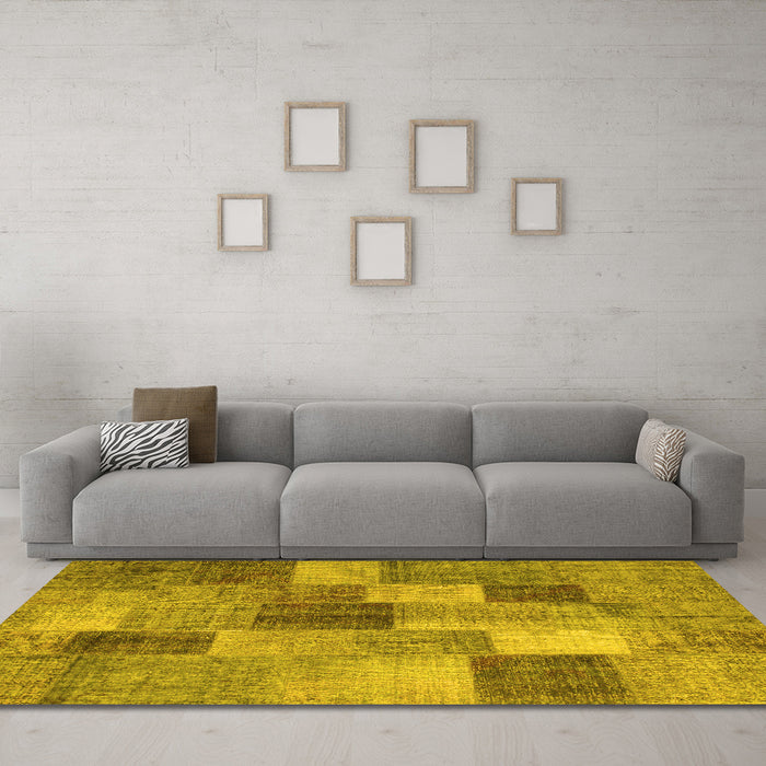 Machine Washable Patchwork Yellow Transitional Rug in a Living Room, wshcon728yw