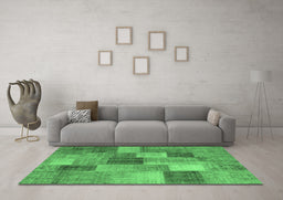 Machine Washable Patchwork Emerald Green Transitional Area Rugs in a Living Room,, wshcon728emgrn