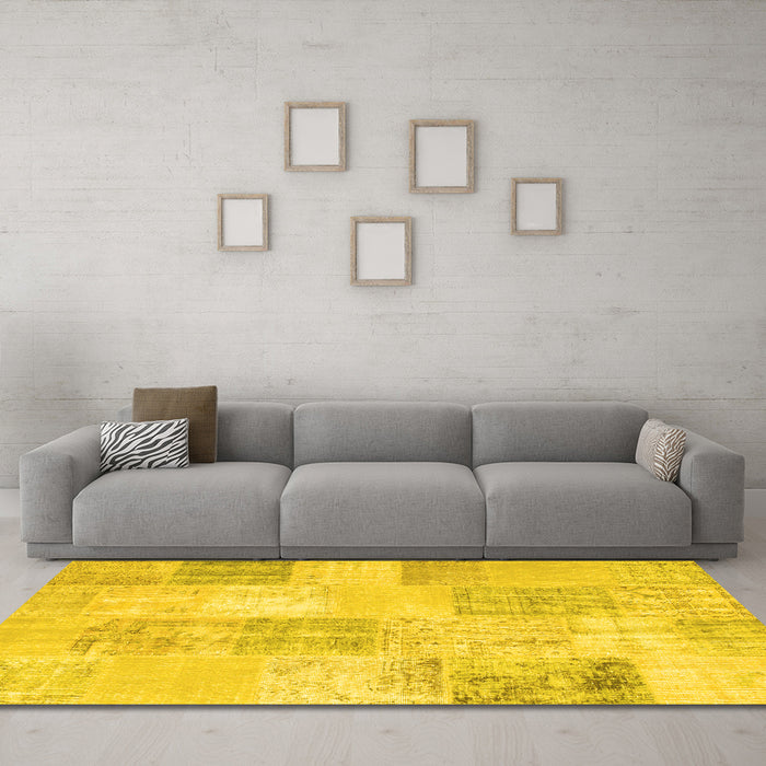 Machine Washable Patchwork Yellow Transitional Rug in a Living Room, wshcon743yw