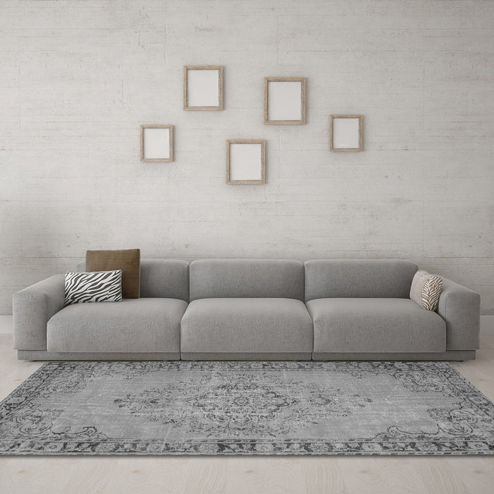 Machine Washable Abstract Gray Contemporary Rug in a Living Room,, wshcon746gry
