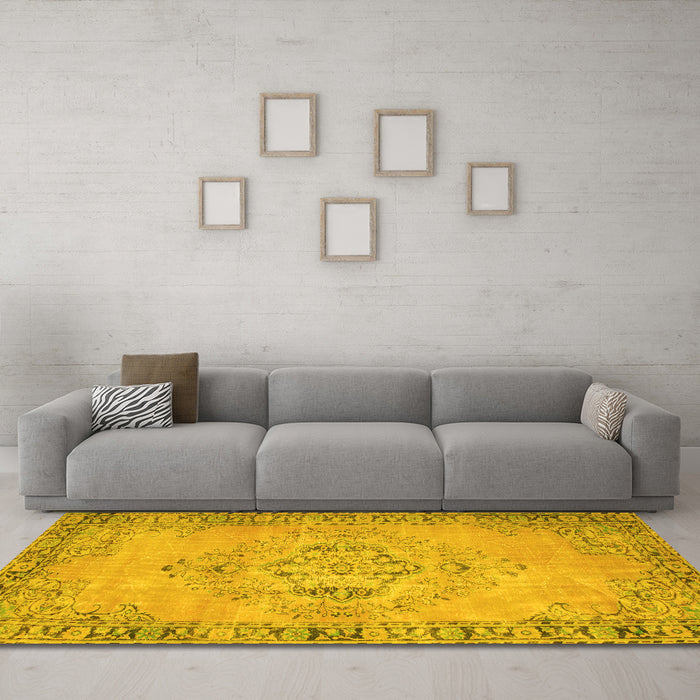 Machine Washable Abstract Yellow Contemporary Rug in a Living Room, wshcon746yw
