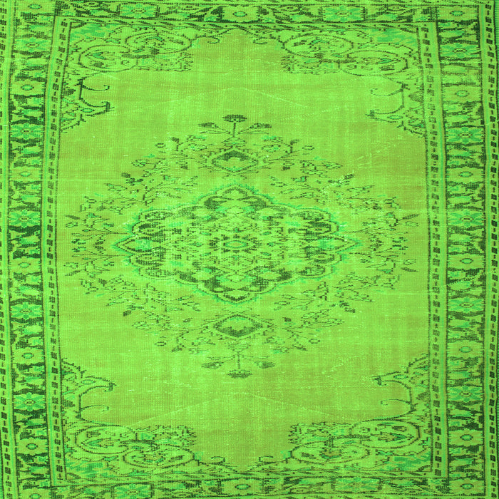 Serging Thickness of Abstract Green Contemporary Rug, con746grn