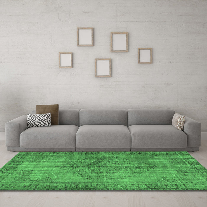 Machine Washable Abstract Emerald Green Contemporary Area Rugs in a Living Room,, wshcon749emgrn