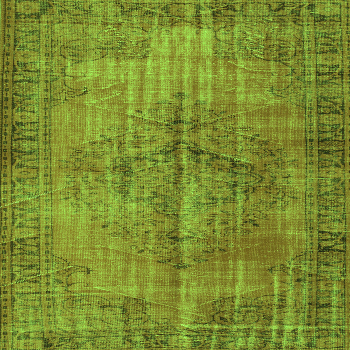Serging Thickness of Abstract Green Contemporary Rug, con749grn