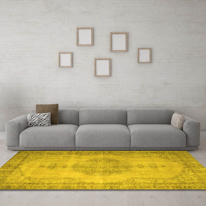Machine Washable Abstract Yellow Contemporary Rug in a Living Room, wshcon750yw