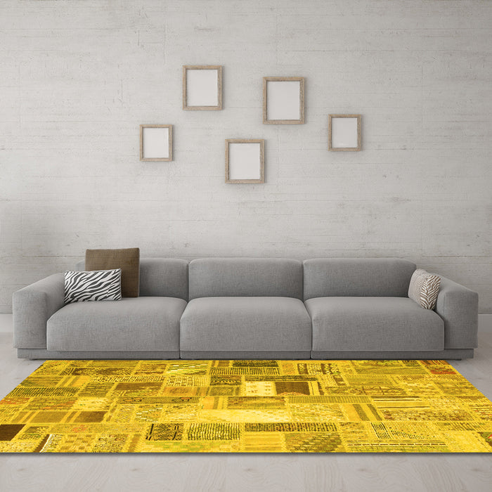 Machine Washable Abstract Yellow Contemporary Rug in a Living Room, wshcon751yw