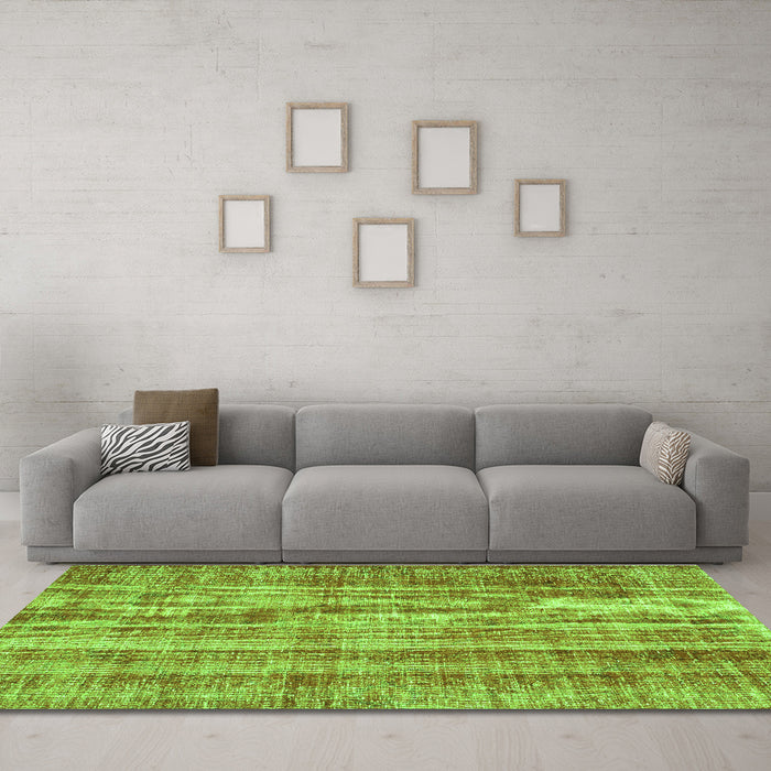 Machine Washable Abstract Green Contemporary Area Rugs in a Living Room,, wshcon757grn