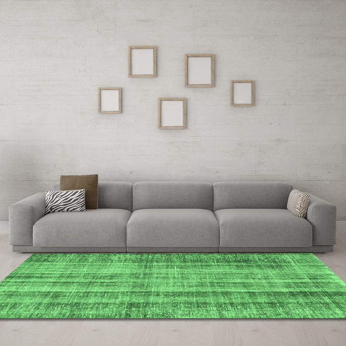 Machine Washable Abstract Emerald Green Contemporary Area Rugs in a Living Room,, wshcon757emgrn