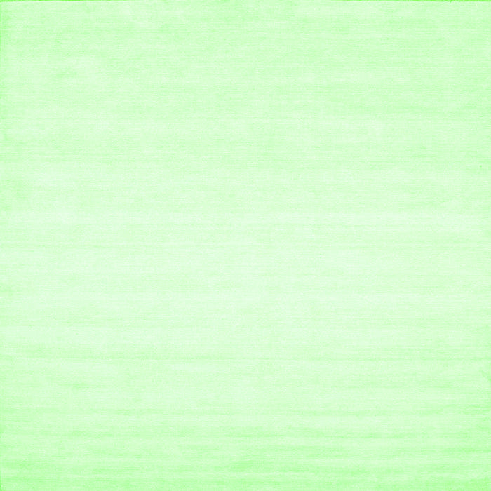 Serging Thickness of Solid Green Modern Rug, con75grn