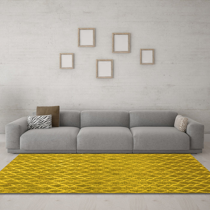 Machine Washable Abstract Yellow Contemporary Rug in a Living Room, wshcon768yw